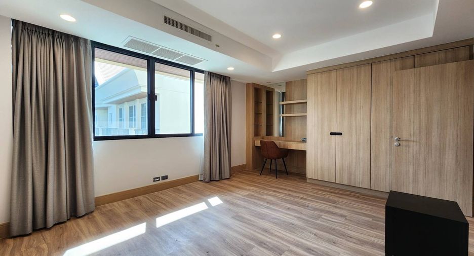 For rent 3 ベッドルーム condo in Watthana, Bangkok