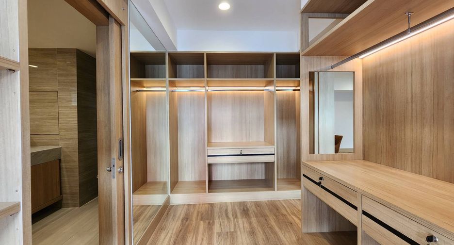 For rent 3 ベッドルーム condo in Watthana, Bangkok