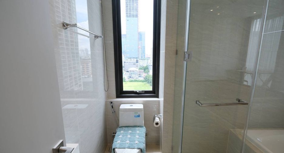 For rent 2 bedrooms condo in Pathum Wan, Bangkok