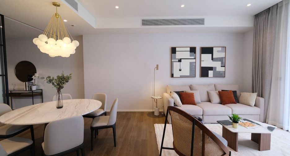 For rent 2 bedrooms condo in Pathum Wan, Bangkok