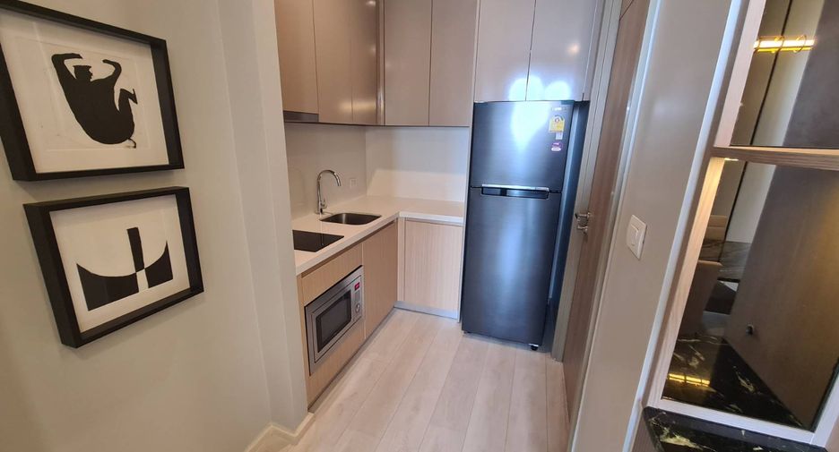 For rent 1 bed condo in Pathum Wan, Bangkok