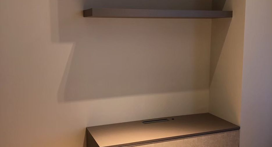 For rent and for sale 1 bed condo in Khlong Toei, Bangkok