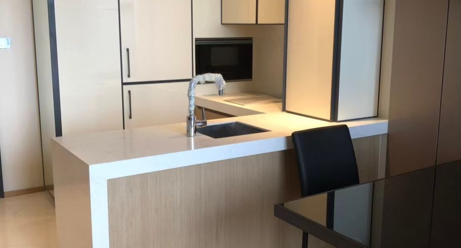 For rent and for sale 1 bed condo in Khlong Toei, Bangkok