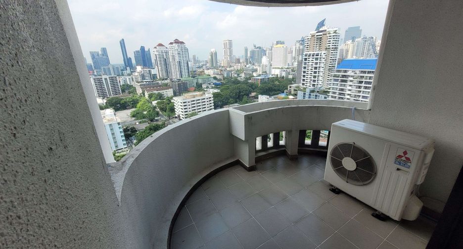 For rent 3 ベッドルーム condo in Watthana, Bangkok