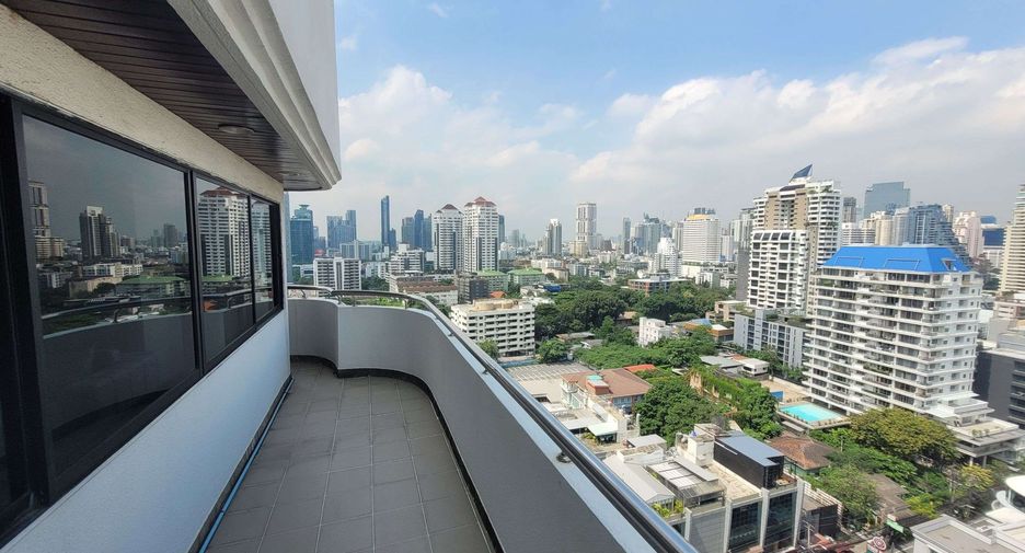 For rent 3 ベッドルーム condo in Watthana, Bangkok