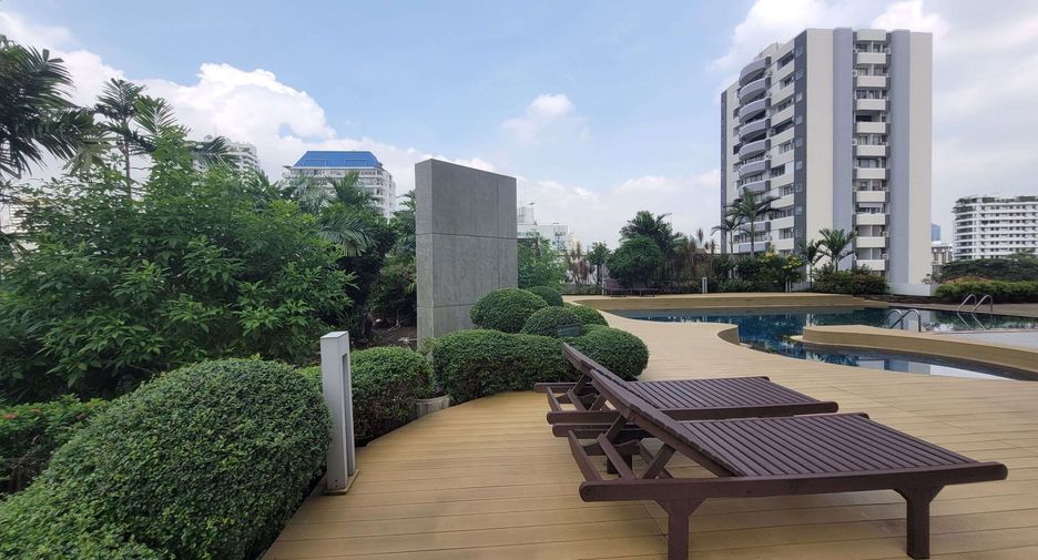 For rent 3 ベッドルーム condo in Watthana, Bangkok