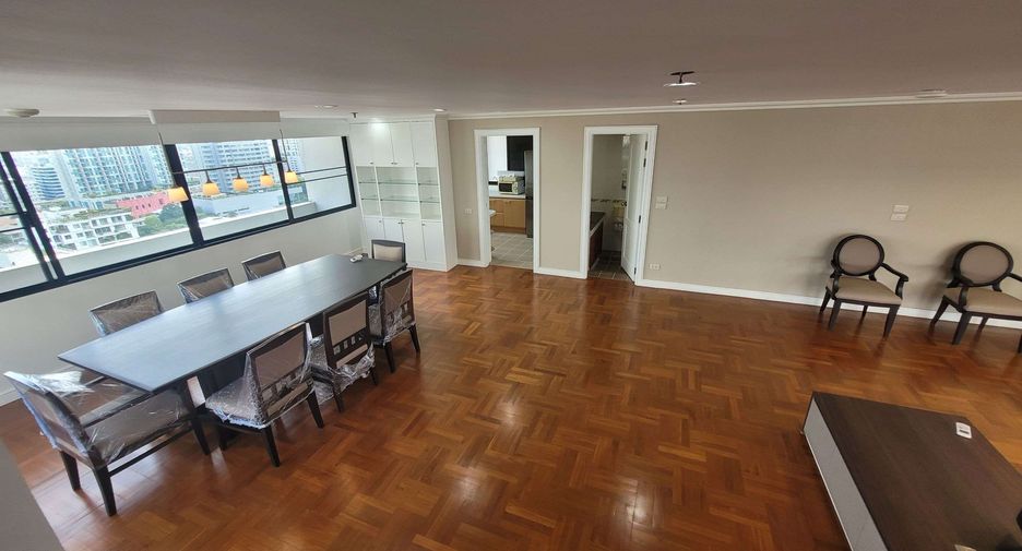 For rent 3 ベッドルーム condo in Watthana, Bangkok