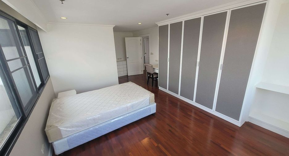 For rent 3 ベッドルーム condo in Watthana, Bangkok