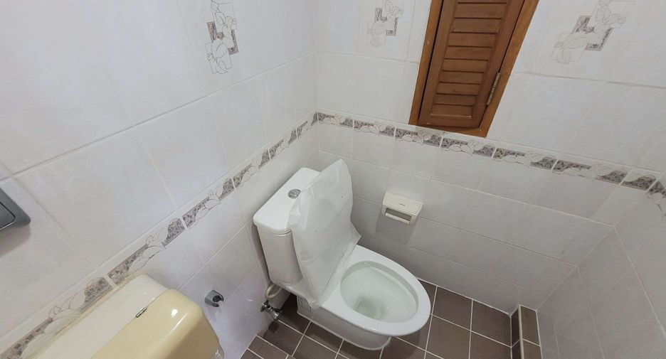 For rent 3 ベッドルーム condo in Watthana, Bangkok