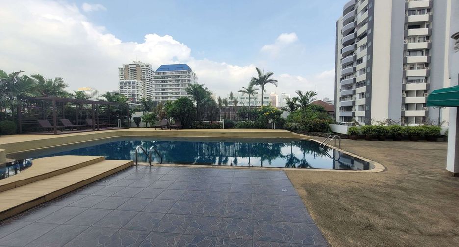 For rent 3 ベッドルーム condo in Watthana, Bangkok