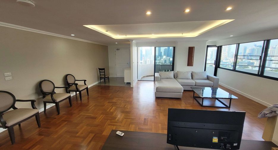 For rent 3 ベッドルーム condo in Watthana, Bangkok