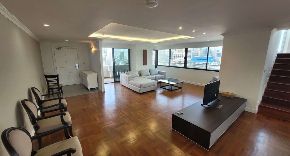 For rent 3 ベッドルーム condo in Watthana, Bangkok