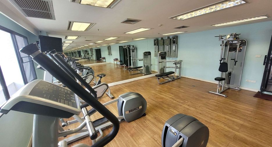 For rent 3 ベッドルーム condo in Watthana, Bangkok