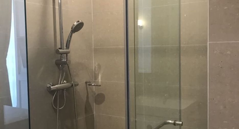For rent 1 bed condo in Pathum Wan, Bangkok
