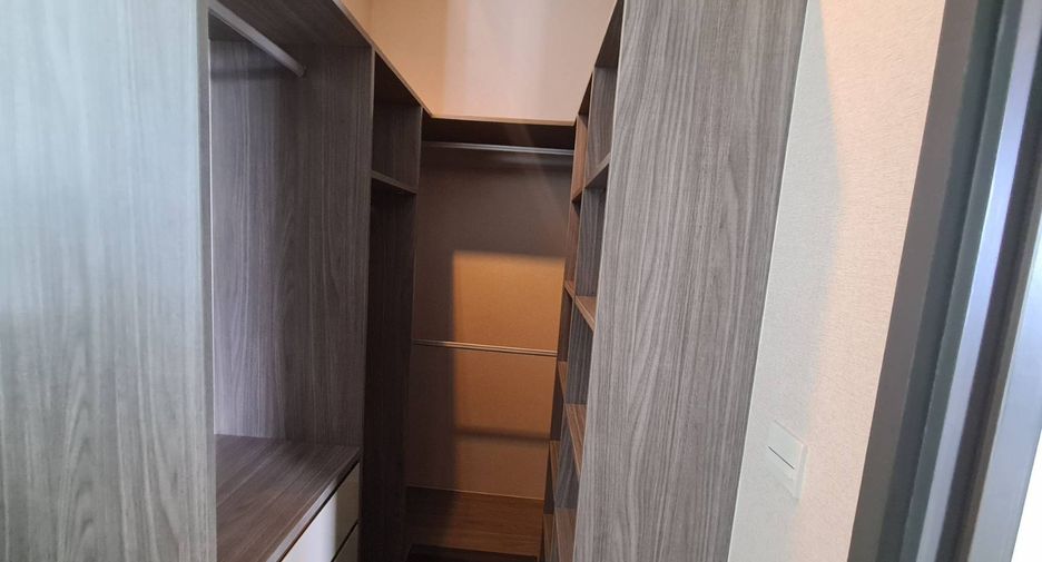 Аренда и продажа 2 спальни кондо в Кхлонг Тоеи, Бангкок
