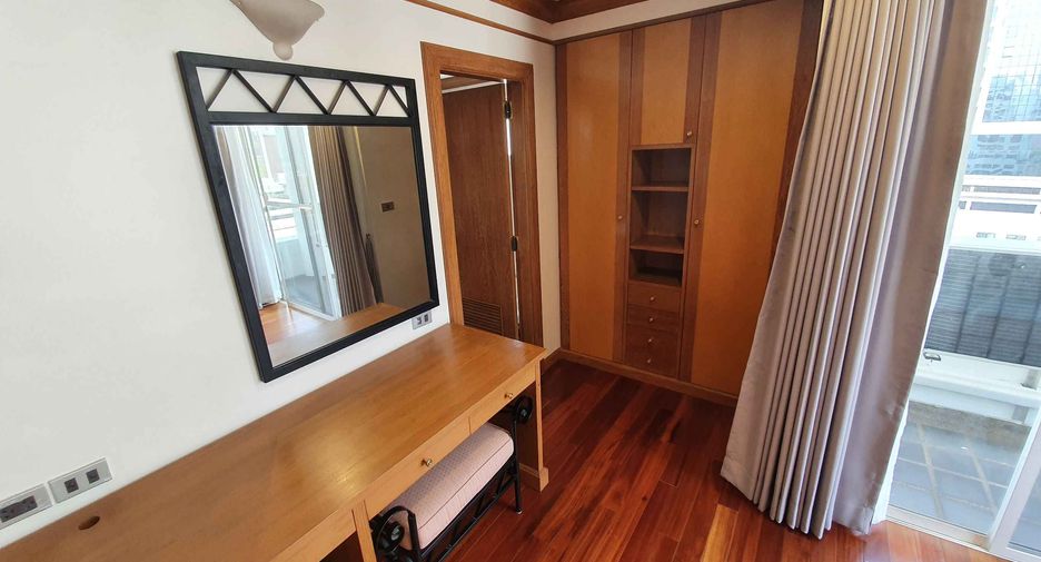 Wohnung zur Miete mit 3 Zimmer in Sathon, Bangkok
