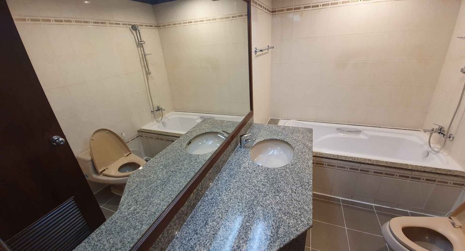 Wohnung zur Miete mit 3 Zimmer in Sathon, Bangkok
