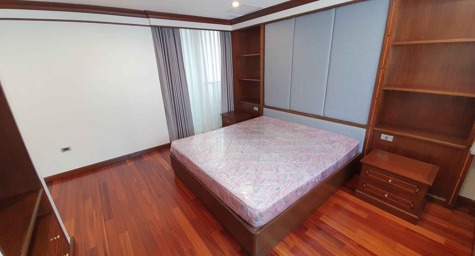 Wohnung zur Miete mit 3 Zimmer in Sathon, Bangkok