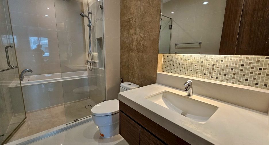 For rent 1 bed condo in Khlong Toei, Bangkok