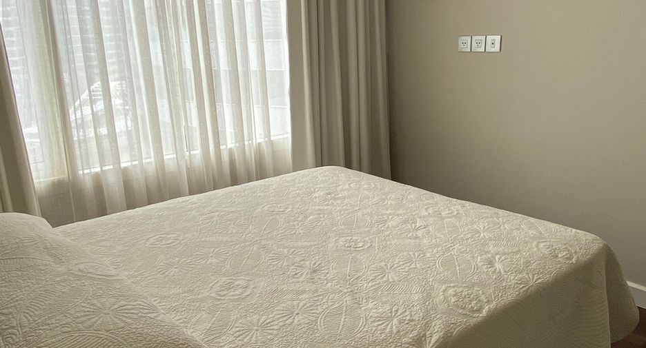 For rent 2 bedrooms condo in Sathon, Bangkok