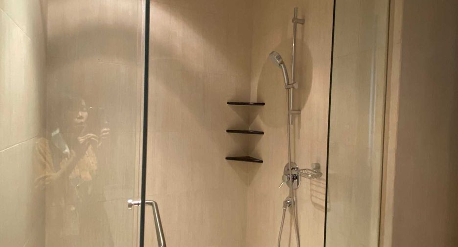For rent 2 bedrooms condo in Sathon, Bangkok