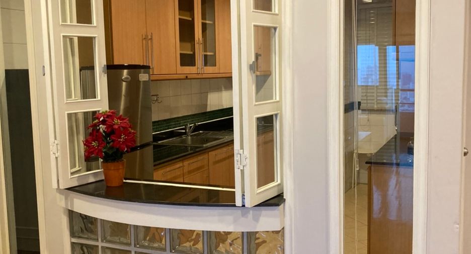 Wohnung zur Miete und zum Kauf mit 3 Zimmer in Sathon, Bangkok