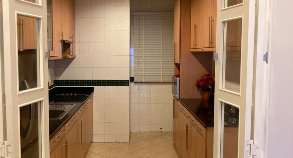 Wohnung zur Miete und zum Kauf mit 3 Zimmer in Sathon, Bangkok