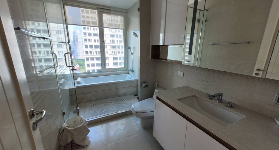 Condo en alquiler de 2 habitaciones en Pathum Wan, Bangkok