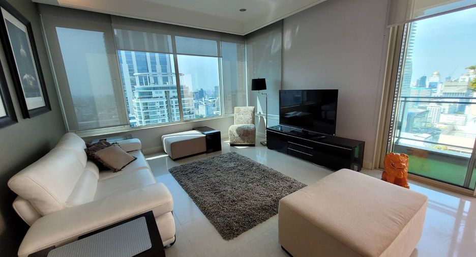 For rent 3 bedrooms condo in Pathum Wan, Bangkok