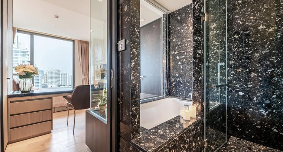 For rent and for sale 1 bed condo in Khlong Toei, Bangkok