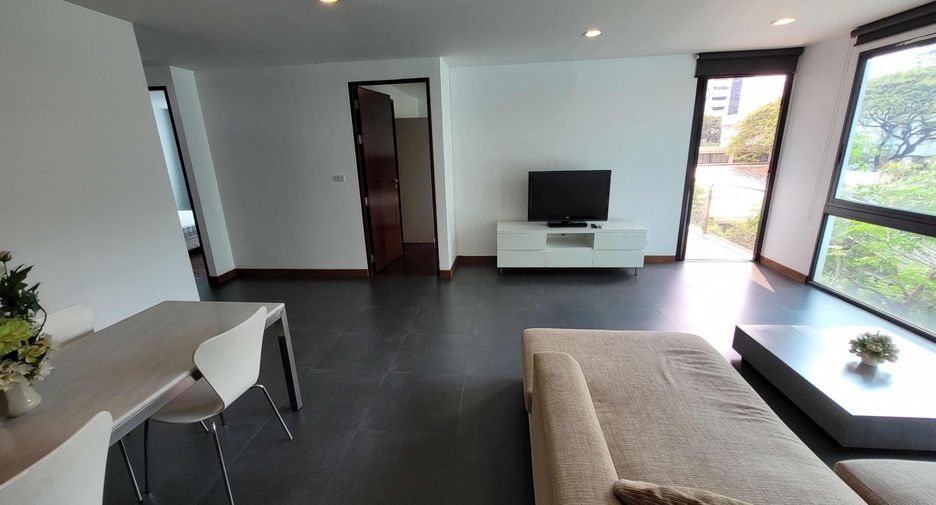 For rent 2 bedrooms condo in Watthana, Bangkok