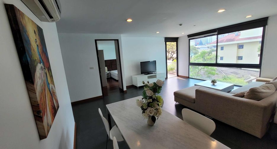 For rent 2 bedrooms condo in Watthana, Bangkok