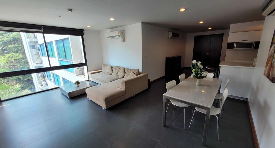 For rent 2 bedrooms condo in Watthana, Bangkok