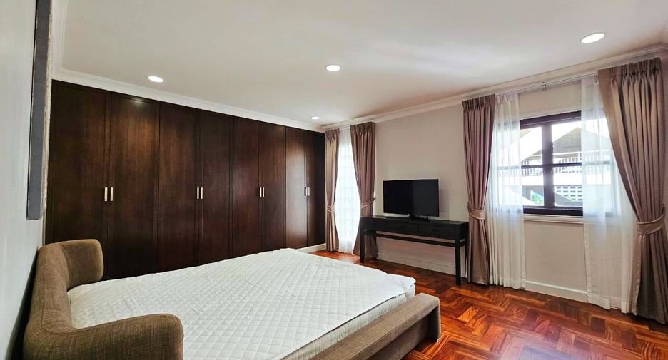 Condo en alquiler de 3 habitaciones en Pathum Wan, Bangkok