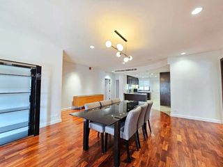 Condo en alquiler de 3 habitaciones en Pathum Wan, Bangkok