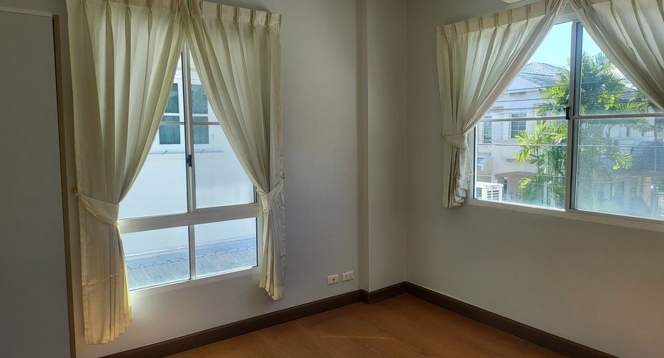 For sale 3 bedrooms house in San Sai, Chiang Mai