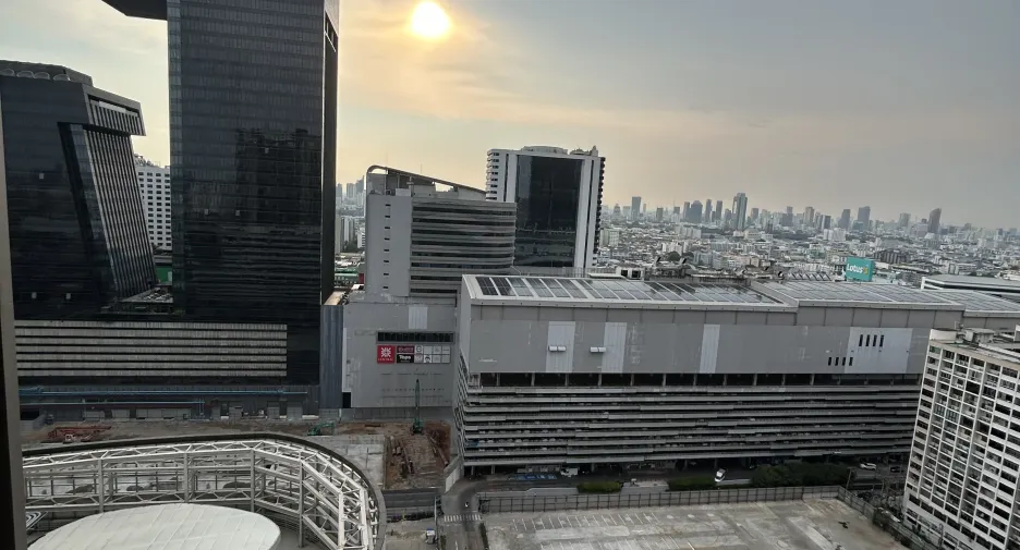 For sale 1 bed condo in Huai Khwang, Bangkok