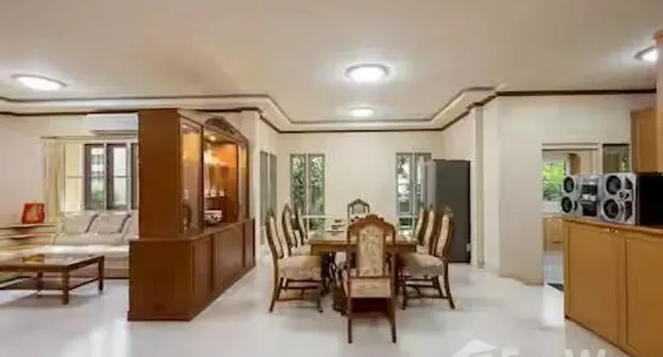 For rent and for sale 5 bedrooms house in Bang Yai, Nonthaburi