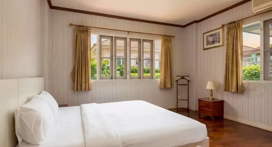 For rent and for sale 5 bedrooms house in Bang Yai, Nonthaburi