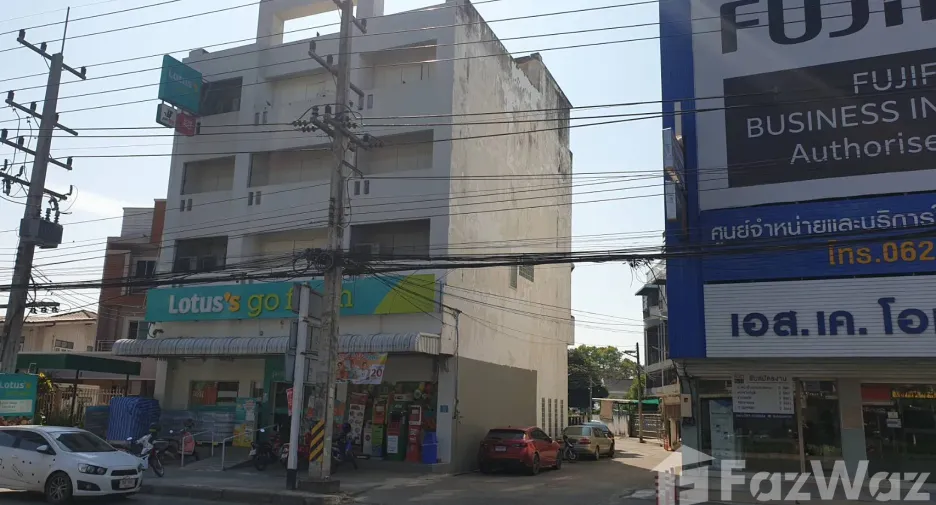 Gewerbefläche zum Kauf und zur Miete mit 10 Zimmer in Mueang Phitsanulok, Phitsanulok