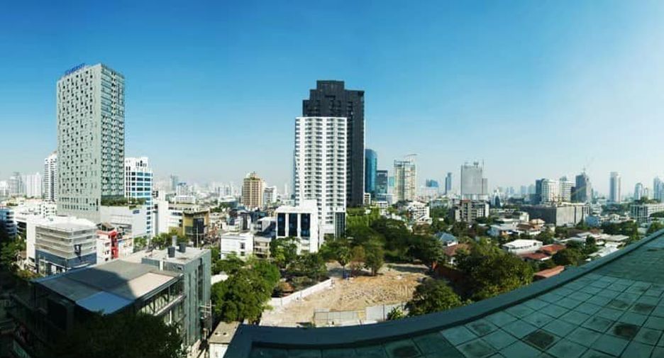 For rent 1 bed condo in Watthana, Bangkok