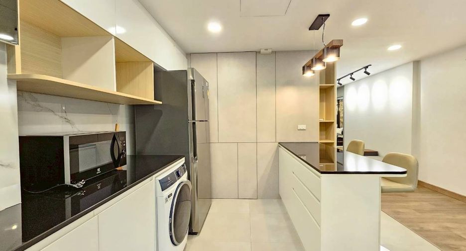 ให้เช่า 3 ห้องนอน คอนโด ใน ปทุมวัน, กรุงเทพฯ