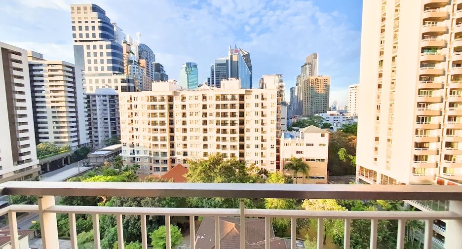 For rent 1 bed condo in Khlong Toei, Bangkok