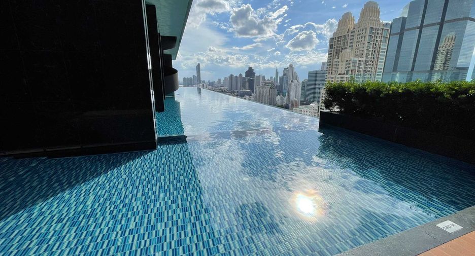 For rent 2 bedrooms condo in Sathon, Bangkok