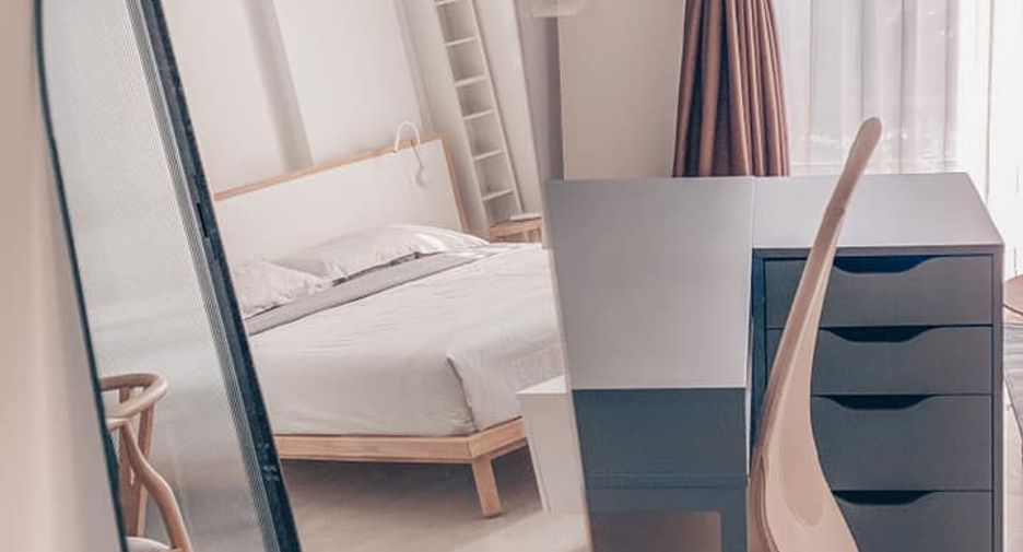 For rent 2 bedrooms condo in Khlong Toei, Bangkok