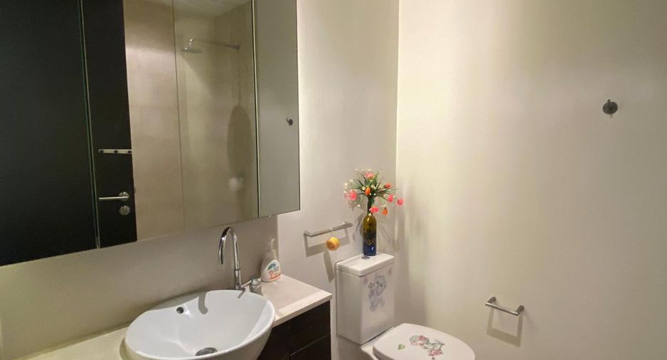 For rent and for sale 2 bedrooms condo in Yan Nawa, Bangkok