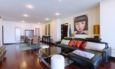 For rent 2 bedrooms condo in Pathum Wan, Bangkok
