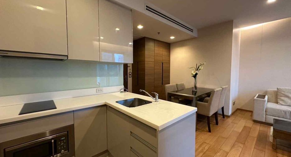 For rent 2 bedrooms condo in Watthana, Bangkok