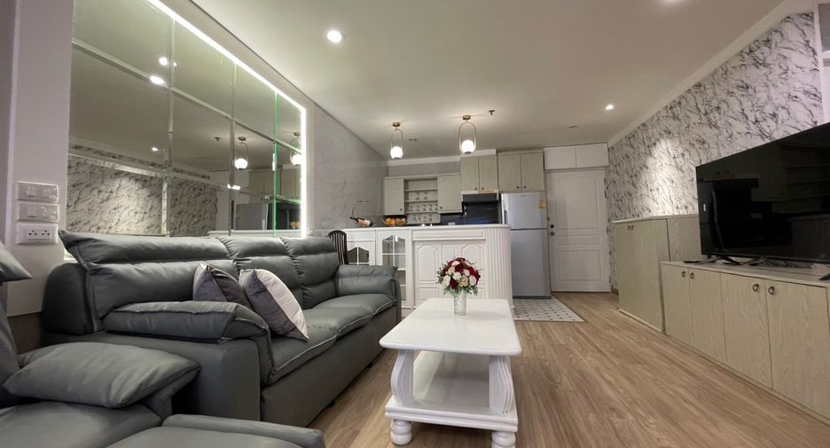 For rent 2 bedrooms condo in Khlong Toei, Bangkok