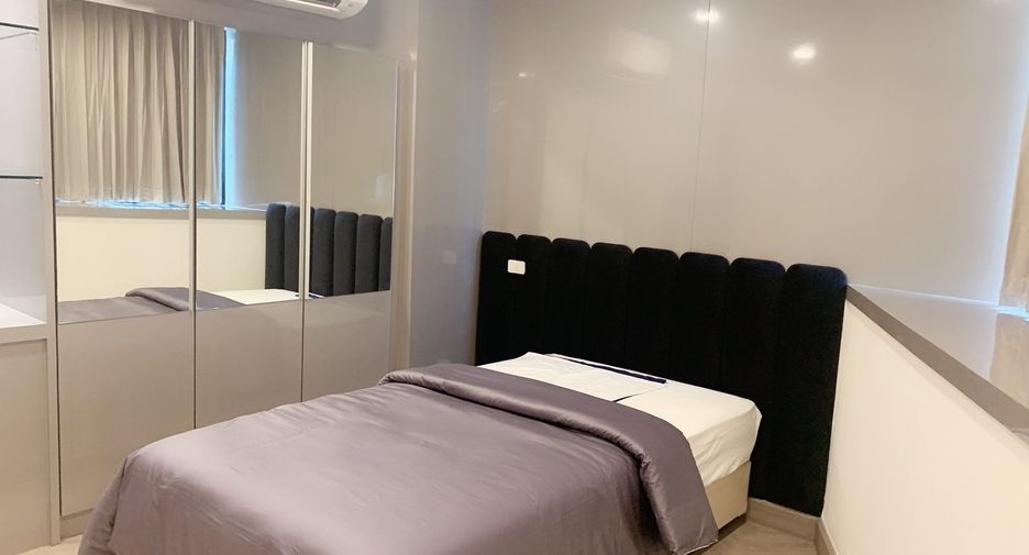 For rent and for sale 3 bedrooms condo in Khlong Toei, Bangkok